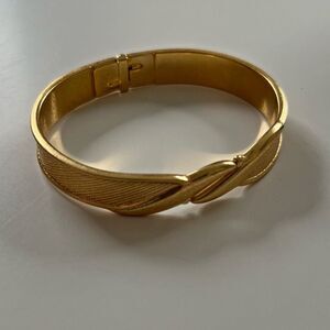 Vintage 80s Monet Gold Tone Clamper Bracelet Textured Hinged